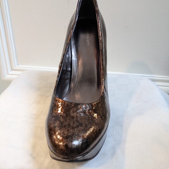 NWOT Calvin Klein heels - Picture 8 of 15